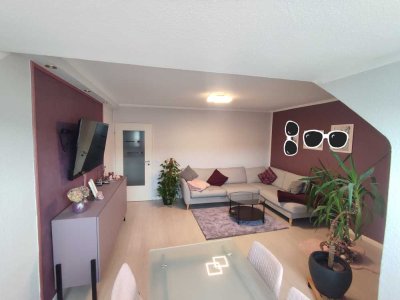 2,5 Zimmer Dachgeschosswohnung Rensefeld