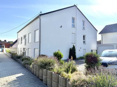 Top Kapitalanlage oder fürs Alter -3-Zimmer-EG-Wohnung mit Gartenanteil, Garage und Stellplatz-