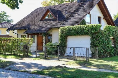 Gepflegtes Schwörer Haus mit Garage, Wintergarten und Solar im gehobenen Wohnstil auf 671m² Grunds
