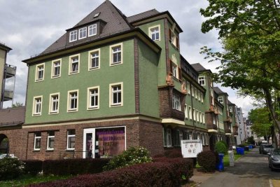Kapitalanlage-Zwickau: Vollständig vermietetes MFH mit 5 Wohneinheiten, 1 Gewerbe & 7 Stellplätzen!