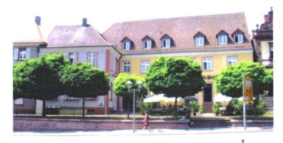 2-Zi., sehr schöne, gepflegte Altbauwohnung im Herzen Offenburgs