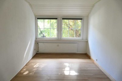Zimmer in 2er WG-Wohnung zum 01.11. frei!