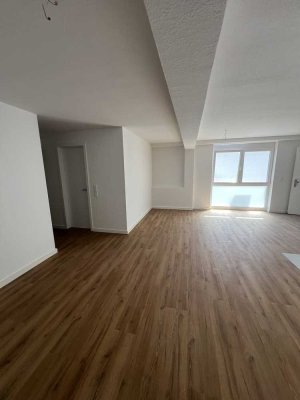 Erstbezug: Stilvolle 3-Raum-Wohnung mit gehobener Innenausstattung in Sandhausen
