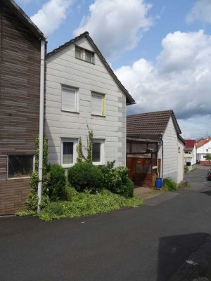 Weniger als 40% vom VKW für kleines renovierungsbed. EFH in Heringen. PROVISIONSFREI !