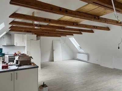 Wohnen der besonderen Art-Erstbezug nach Neuerstellung- Schöne sonnige Dachgeschosswohnung