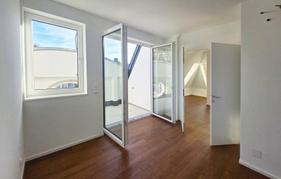 Traumhafte Dachterrassenwohnung mit Altbauflair - Erstbezug!