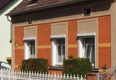 Bezugsfreies Einfamilienhaus in attraktiver Lage und Nebengelass