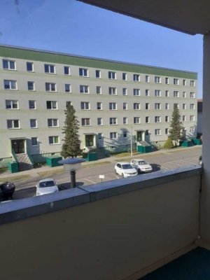 Familienfreundliche 4 Zimmerwohnung mit Balkon in ruhiger Wohnanlage!
