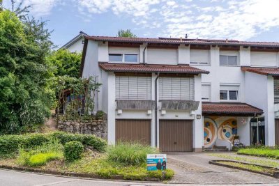 Viel Platz zum Wohlfühlen: Familienfreundliche Doppelhaushälfte mit Garten in Wehr-Öflingen