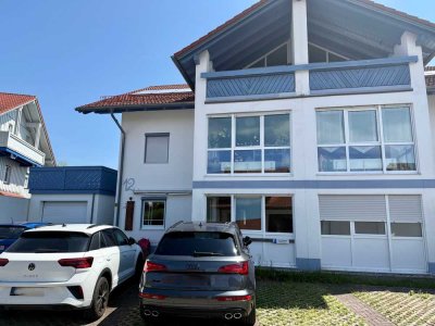 Gepflegte 3 Zimmer Erdgeschosswohnung mit Terrasse