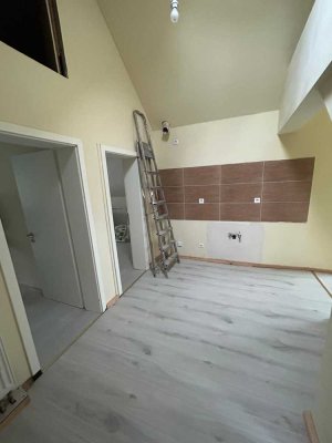 590 € - 75 m² - 4.0 Zi. + Küche im Eingang