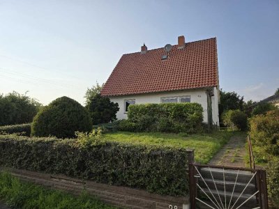 REFUGIUM FÜR WOHNEN,  HOBBY UND RELAXEN - 2- Familienhaus mit Nebengebäuden und riesigem Garten
