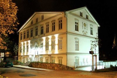 Westerland: Gemütliches, lichtdurchflutetes Stadt-Appartement in einer historischen Villa