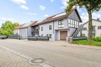 Großes Anwesen mit 3 Wohnungen