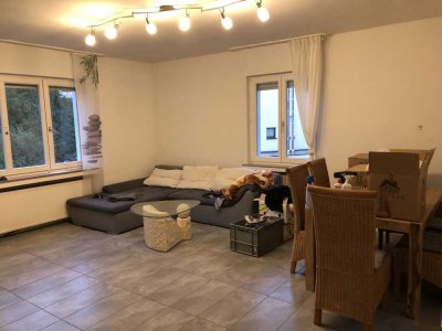 Helle 2 Zi Wohnung mit Terrasse in Solingen Nähe Klingenstraße