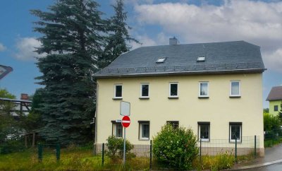 Charmantes Einfamilienhaus mit Nebengebäude und Potenzial in Oberlungwitz