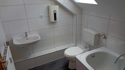 2 Renovierte Etagenwohnungen in Essen-Burgaltendorf