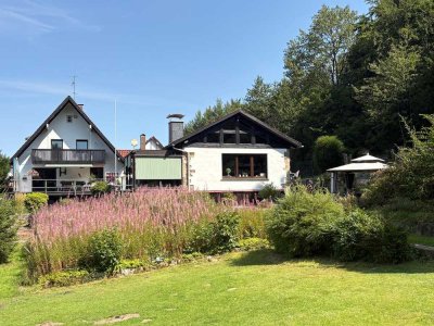 Historisches Forsthaus mit Kamin, Bachlauf & Terrasse – Perfekt für Ihr Glücksgefühl!