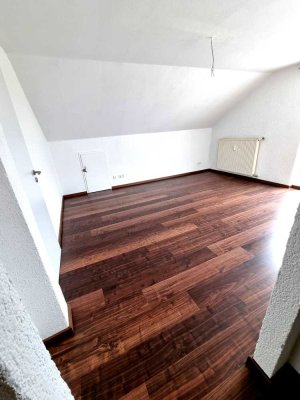 Frisch renovierte 2-Zimmer - Wohnung mit Balkon in Salem-Mimmenhausen