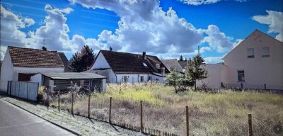 Entkernte Bauernkate mit alter Scheune und zusätzlichem Baugrund