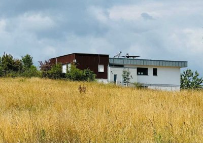 Freistehender Bungalow in Panoramalage mit Außenschwimmbad in Bad Honnef-Aegidienberg (Brüngsberg)