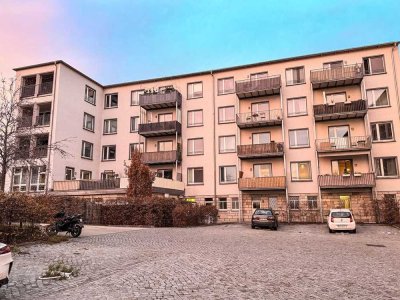Geräumige 2-Raum-Wohnung mit Ankleide und Terrasse zu verkaufen!