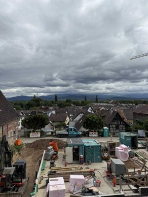 Nur noch eine Wohnung im Dachgeschoß verfügbar -- Neubauwohnung in KfW 40 -- Fernblick --