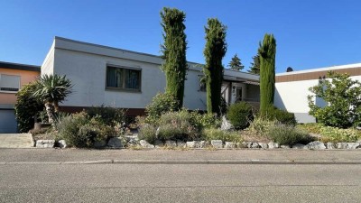 Charmanter Bungalow in begehrter Lage von Breisach am Rhein!