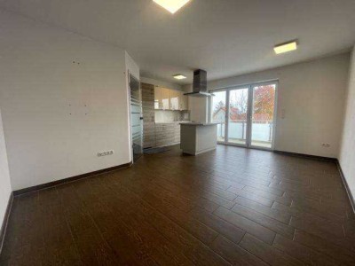 * Durchdachte Wohnung mit Balkon *