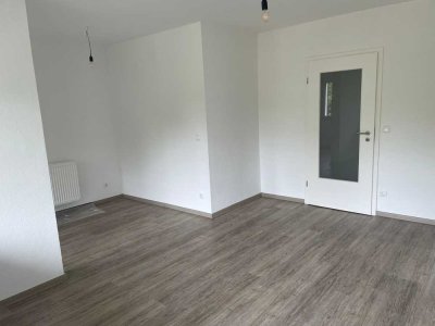 Moderne 2-Zi.-Wohnung mit Balkon und Tageslichtbad!