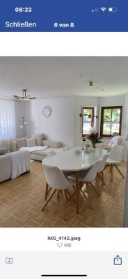 Schöne, helle Wohnung mit zwei Zimmern sowie Balkon und Einbauküche in Eberstadt