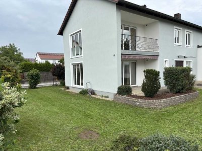 Großzügige 5-Zimmer-Maisonettewohnung mit zwei Terrassen, Balkon & Garage in Regensburg-Schwabelweis