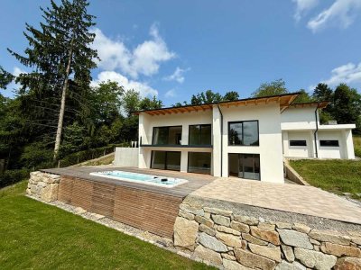 Exklusives Wohnjuwel mit Pool in Toplage von Ortenburg – Luxus trifft Ruhe
