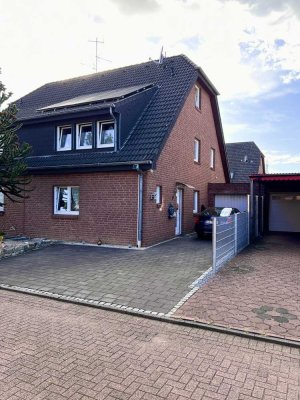 Rees: Charmante DHH, 125m², 5 Zimmer, 1988, Garten, Gasheizung, Keller, PV-Anlage