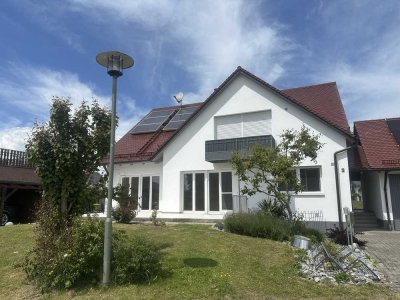 Helle Erdgeschosswohnung mit Terrasse & Garten– 122 qm in ruhiger Lage in Bibertal