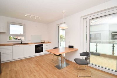 Großzügiger Erstbezug mit herrlichem Südbalkon und Carportstellplatz!