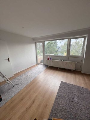 Erstbezug nach Modernisierung – 2-Zimmer-Wohnung mit Balkon