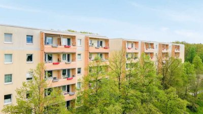 Bahnhofs- & seenah! Keller, Einbauküche, modernes Bad, Stellplatz: Dreizimmerwohnung in Strausberg