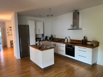 Luxuriöse 3-Zimmer-Wohnung mit Bergblick – Offen, hell, exklusiv