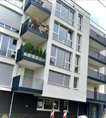 Grünau! Geräumige 4 - Zimmerwohnung zu vermieten