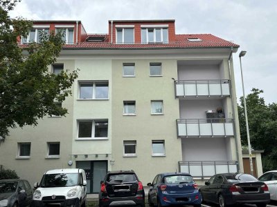 Schöne 2-Zimmer Dachgeschosswohnung mit Balkon!