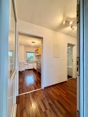 Appartement mit separater Küche, Bad und Balkon - Auf umgebautem Bauernhof