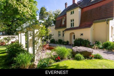 Distinguished Residence in Historic Neubabelsberg Villa Colony