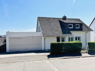 Freistehendes Mehrfamilienhaus mit großem Garten