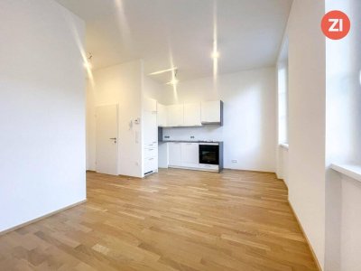 Erstbezug - 1- Zimmer Wohnung mit Küche am Hauptplatz in Enns