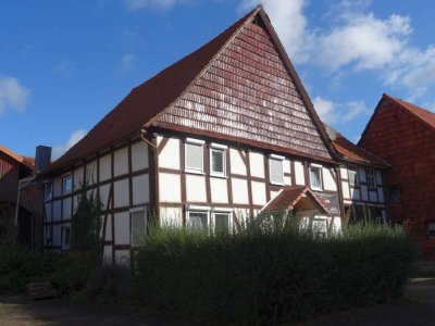 Versteigerung: nur 70% vom VKW für renovierungsbed. Bauernanwesen in Wesertal. PROVISIONSFREI !