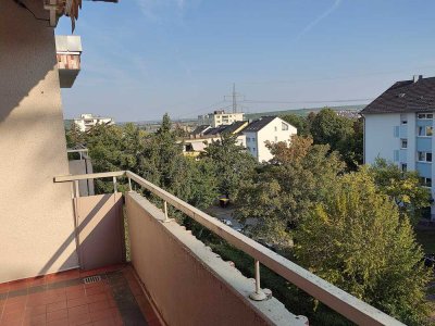 MIETE ADE! Oben ist es am SCHÖNSTEN, gepfl. 3ZKBB, super Weitblick, Aufzug, Garage