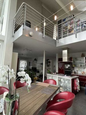 ImmobilienPunkt*** HOCHWERTIGES EINFAMILIENHAUS MIT WINTERGARTEN IM SONNIGEN DIENHEIM