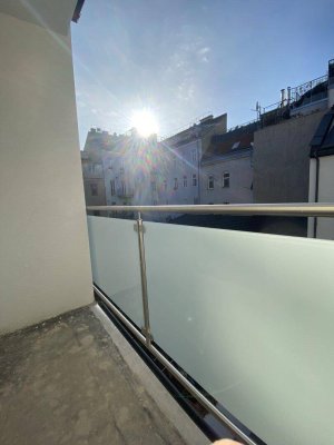 Erstbezug sanierter Altbau in Fertigstellung I ruhige hofseitige Loggia I Luftwärmepumpe I Fußbodenheizung I Schlüsselfertig