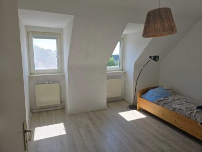Schöne 2-Zimmer-Dachgeschosswohnung in Remscheid!